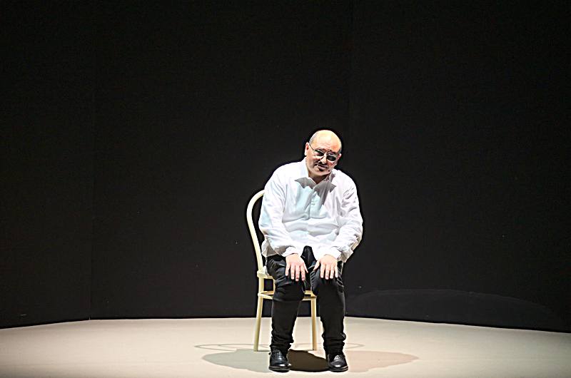 Giuseppe recita