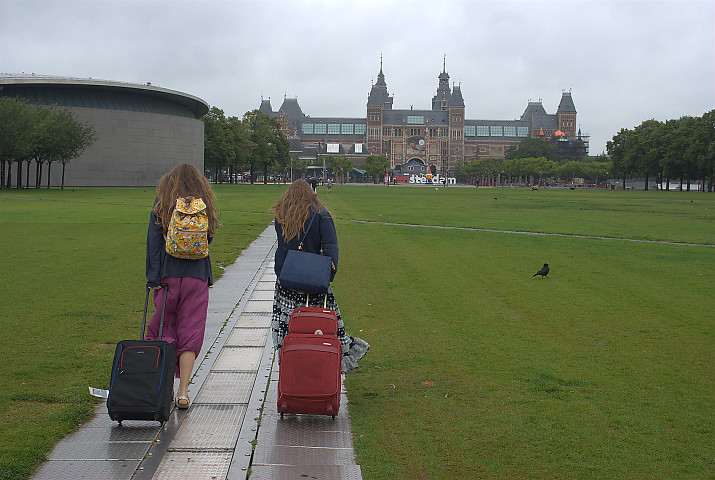 pioggia sulla piazza del Rijksmuseum / rain on the Rijksmuseum square