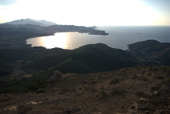 vista dal monte sull'Isola d'Elba