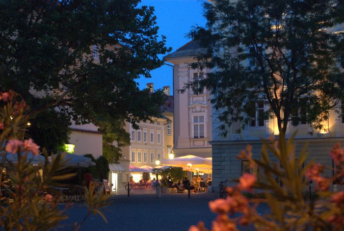 la piazza nel centro di Klagenfurt